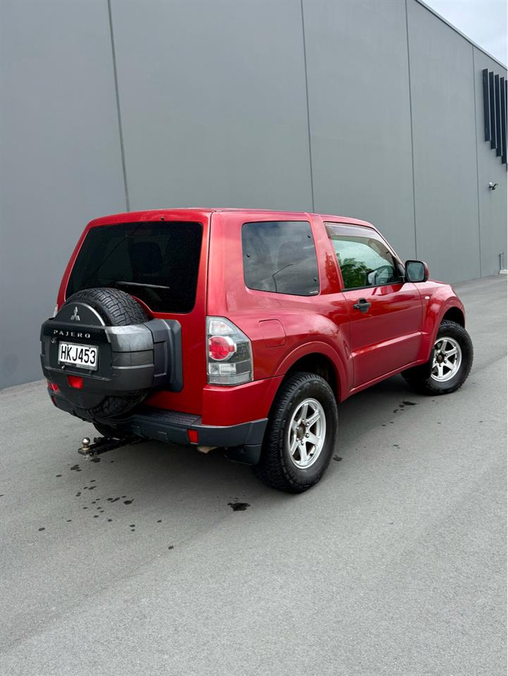 a28e2506-6e45-4249-90cb-4d6f639825f6 - Image 4