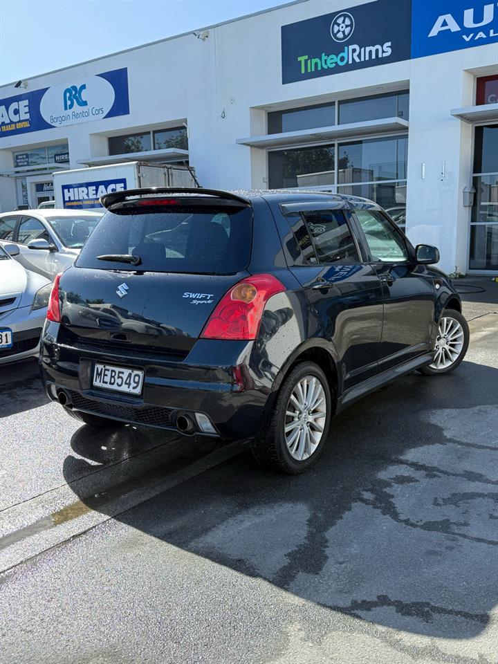 e75ff90f-3ca2-411a-b54a-7a87d258ff42 - Image 4