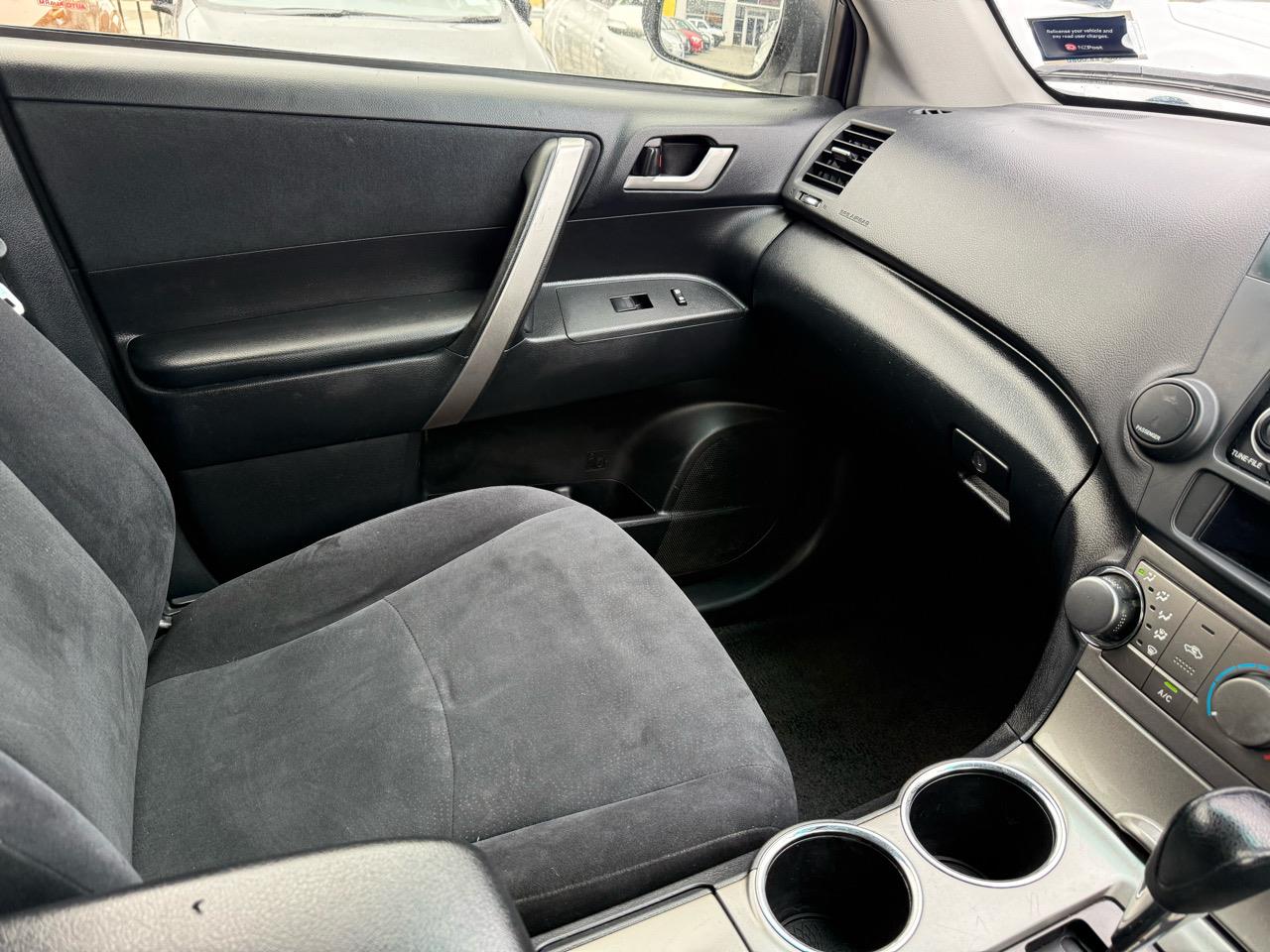 28ebc4f4-03f6-4b47-ac96-24595d6d6bf5 - Image 12