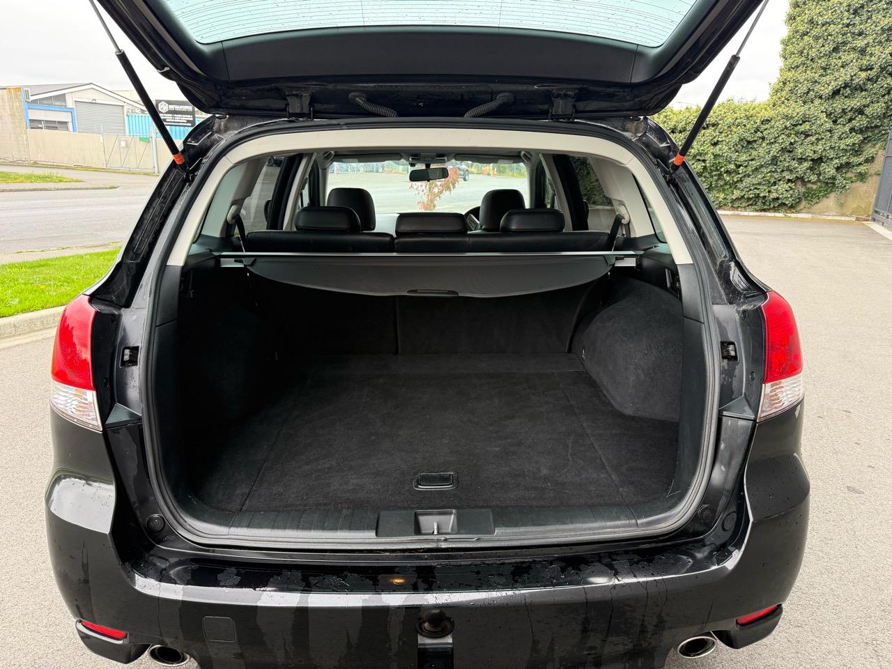 60db37ae-106f-4a9f-999d-f2f88188b906 - Image 14