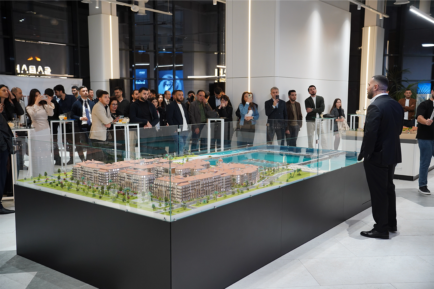 Broker X — Azərbaycanda daşınmaz əmlak brokerləri üçün yeni platformanın təqdimatı