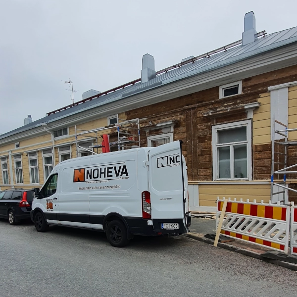Julkisivuremontti käynnissä