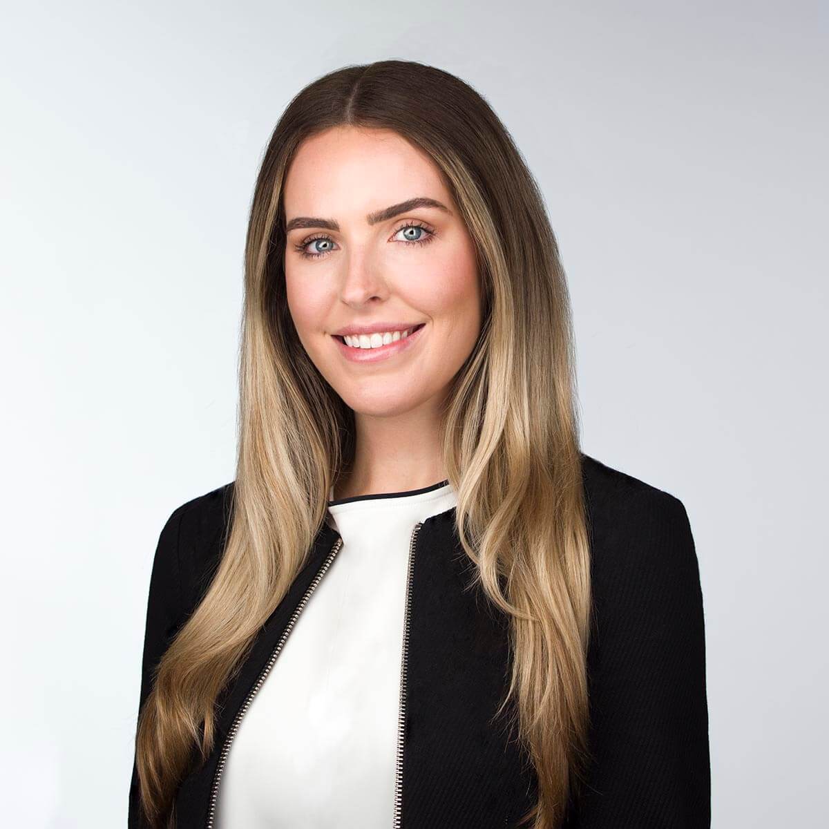 [headshot] image of customer for a direct-to-consumer electronics brand
