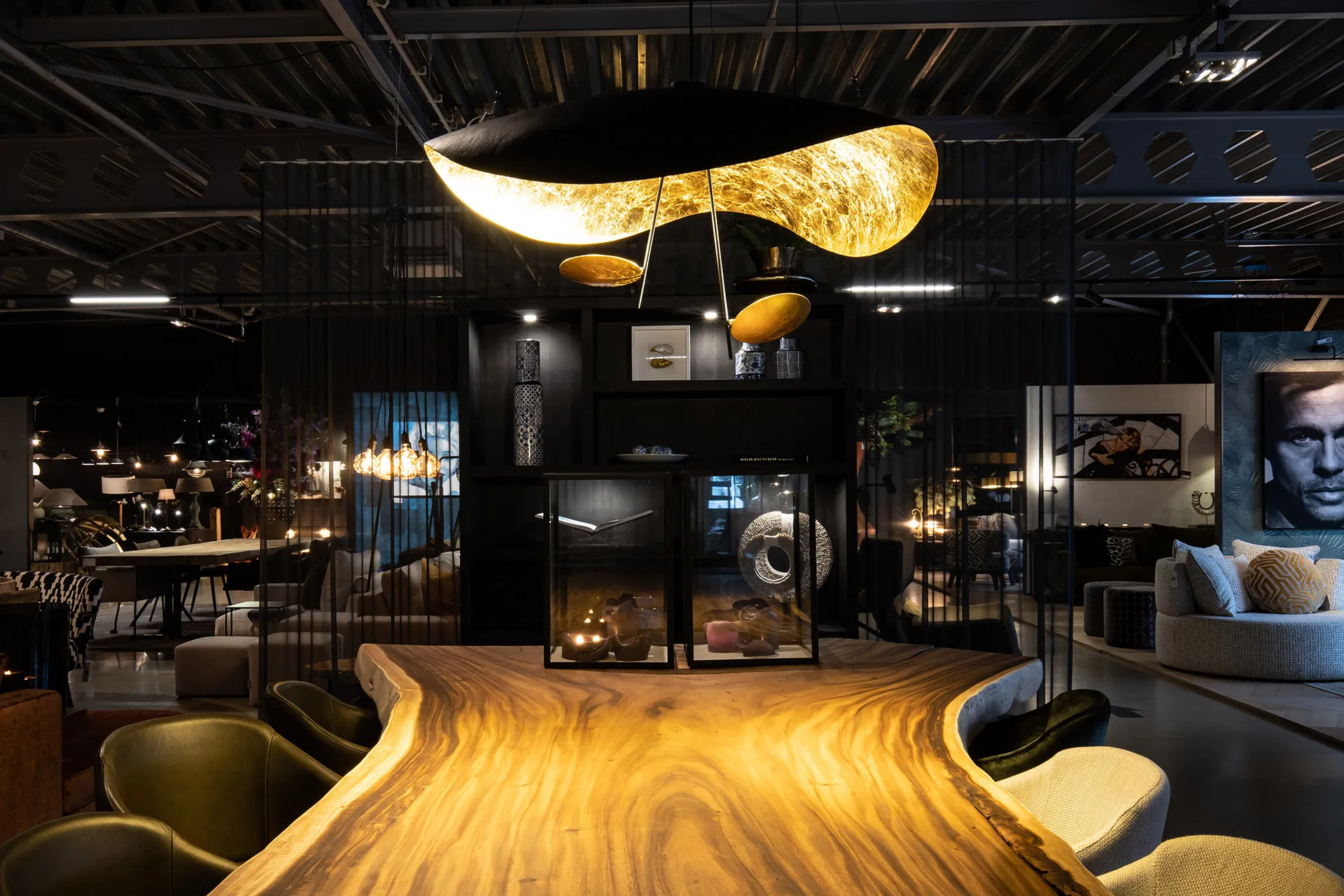 Showroom binnenverlichting Labor Vincit