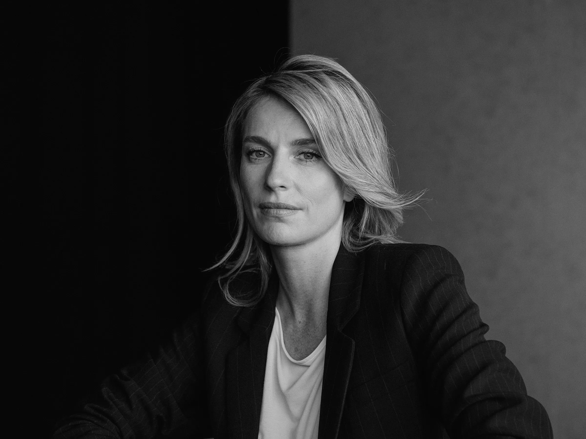 Julia Leeb for the LÖBNER campaign portrait directed and produced by Studio ONOM