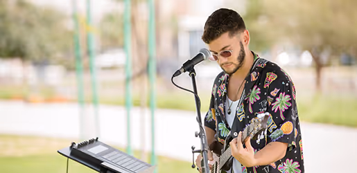 Discover our Community 10