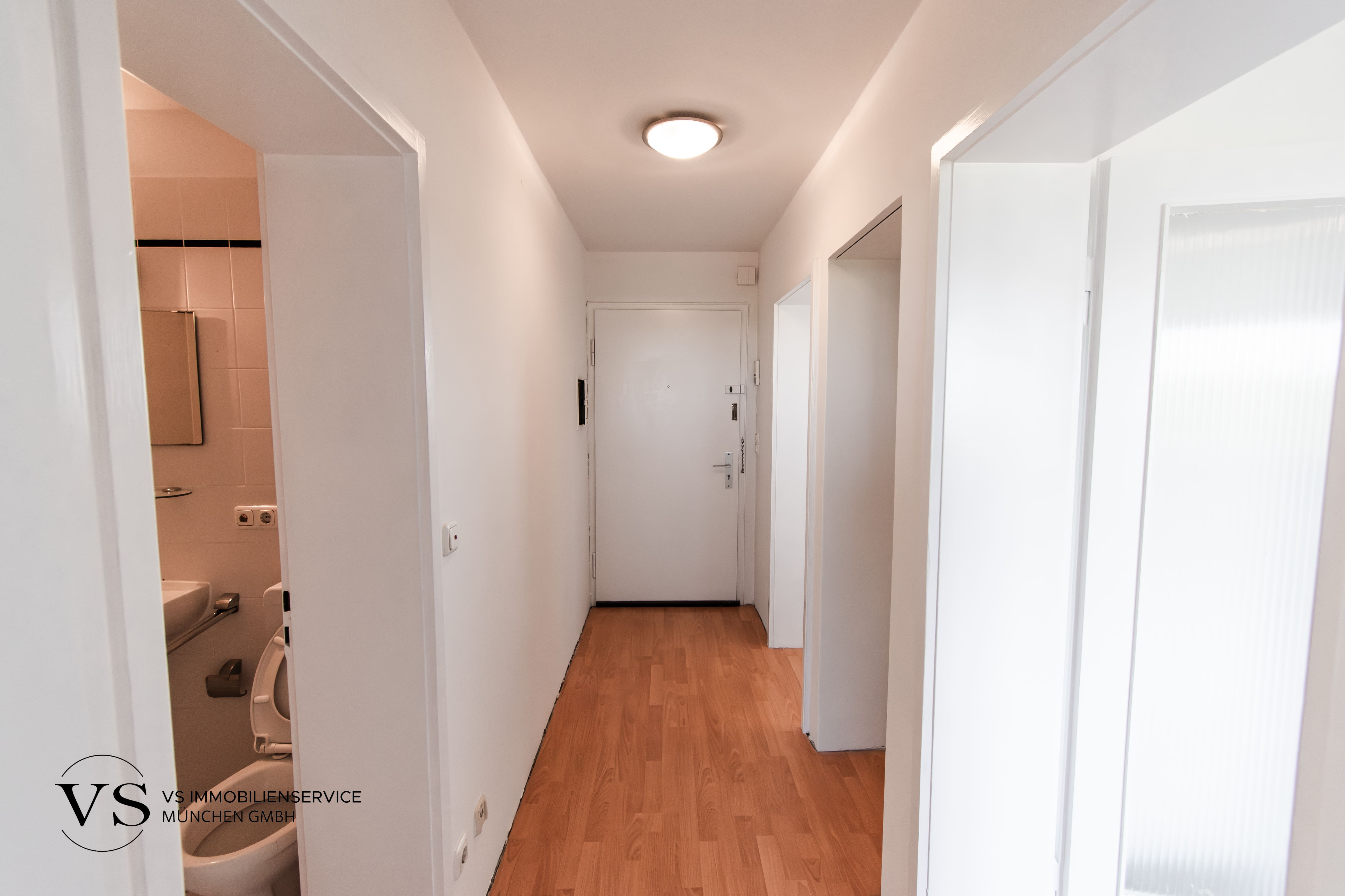 Renovierte 2-Zimmer-Wohnung mit Balkonblick - Ruhige Lage in München Neutrudering