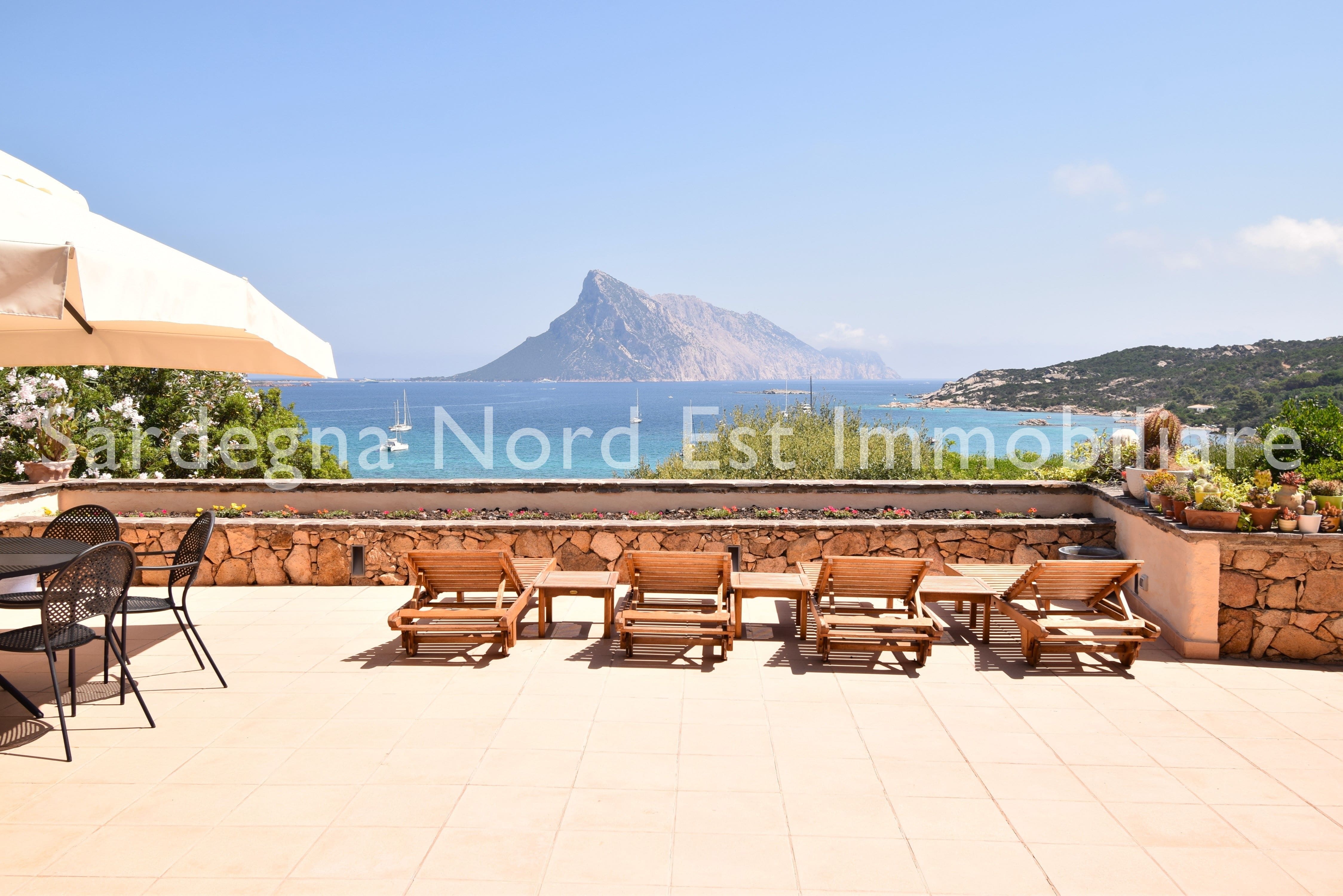 Einmalige Meerblick-Villa in 1. Reihe mit Pool - Preis: 2.250.000,00 EUR