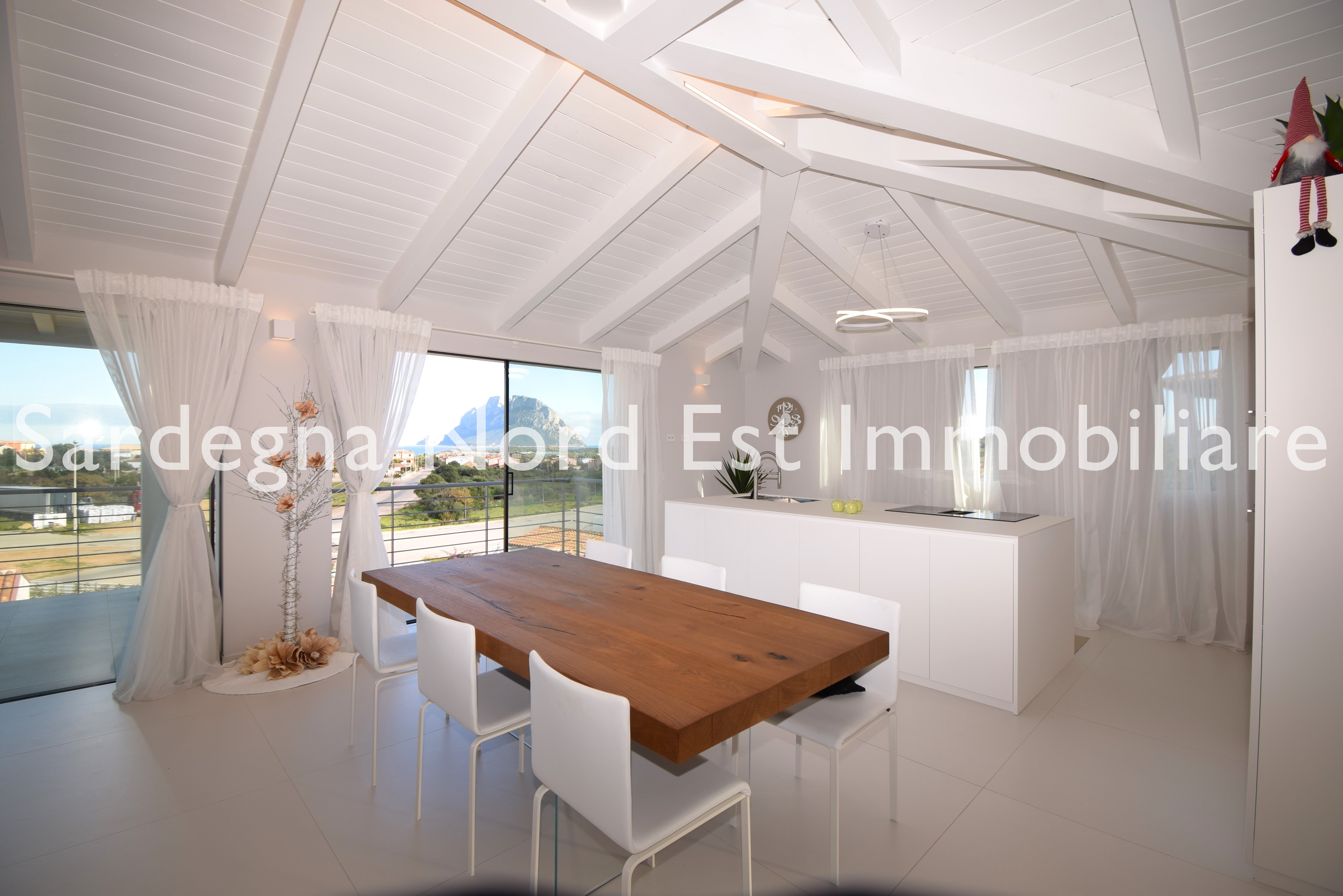 Luxusvilla mit Panoramablick auf Tavolara – Porto San Paolo, Sardinien - 1.390.000,00 EUR