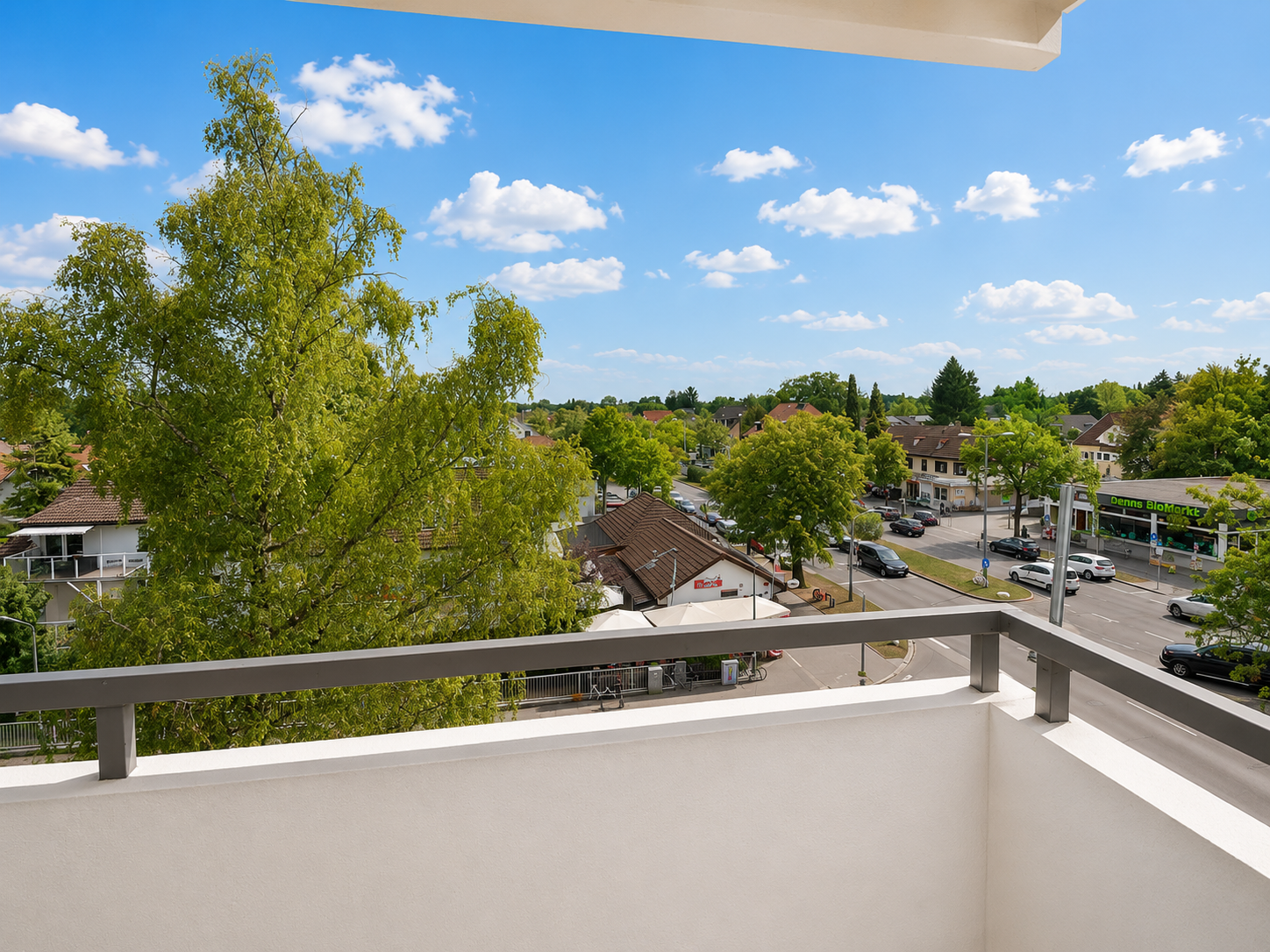 Renovierte 2-Zimmer-Wohnung mit großem Balkon & Aufzug in München-Trudering – sofort bezugsfrei