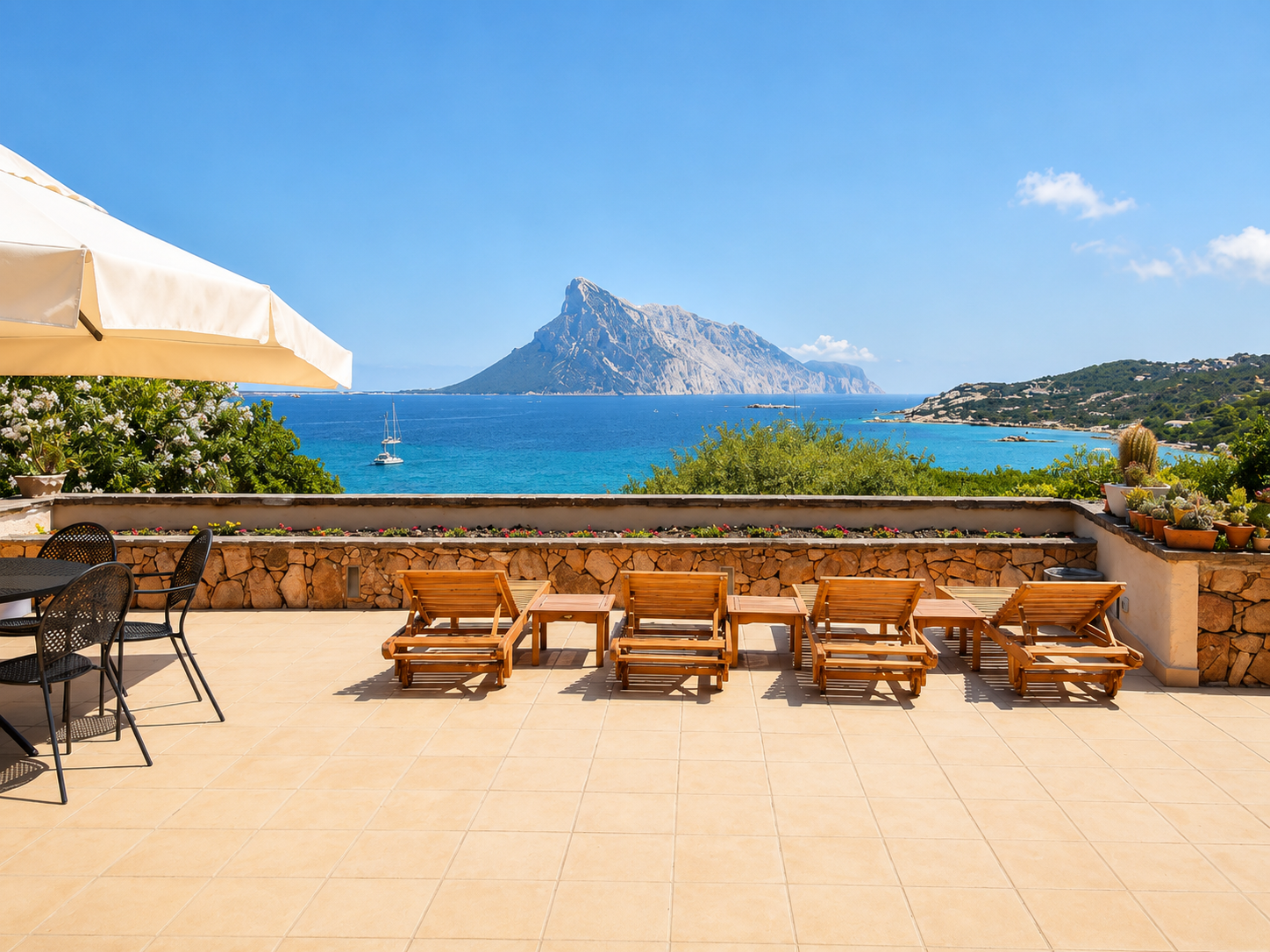 Einmalige Meerblick-Villa in 1. Reihe mit Pool - Preis: 2.250.000,00 EUR