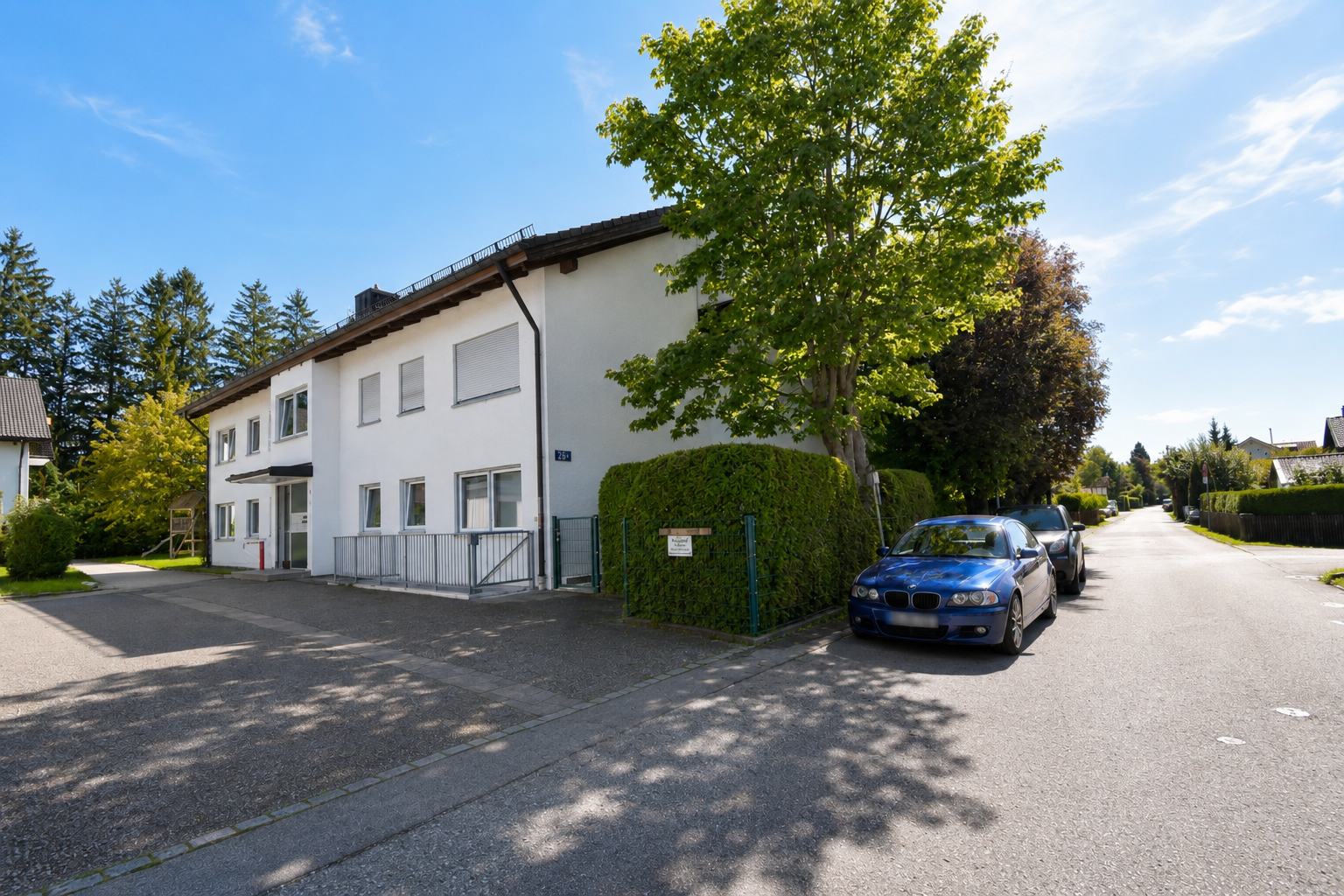 2-Zimmer-Erdgeschosswohnung mit Terrasse und Einbauküche in Wolfratshausen