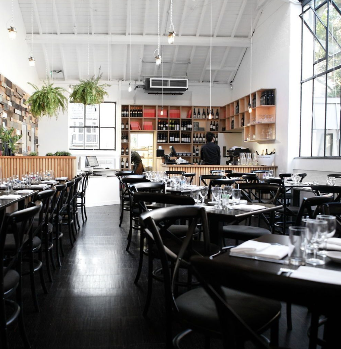 An image of the interior of the vegan restaurant in hammersmith.
