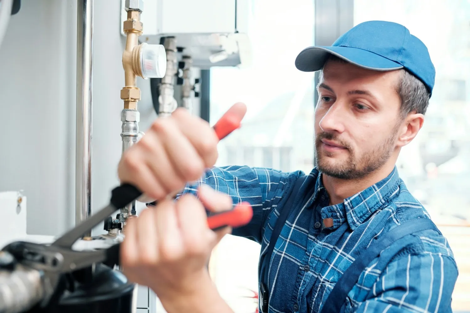When to Call a 24 Hour Plumber