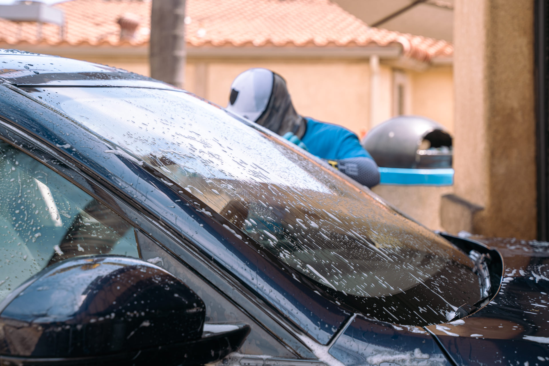 washing car