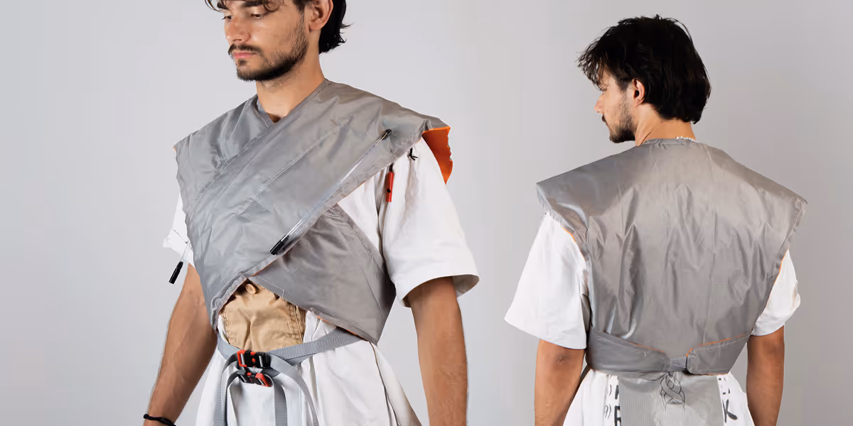 VITAPACK design research by Eva Steinz addressing refugee water crossing safety