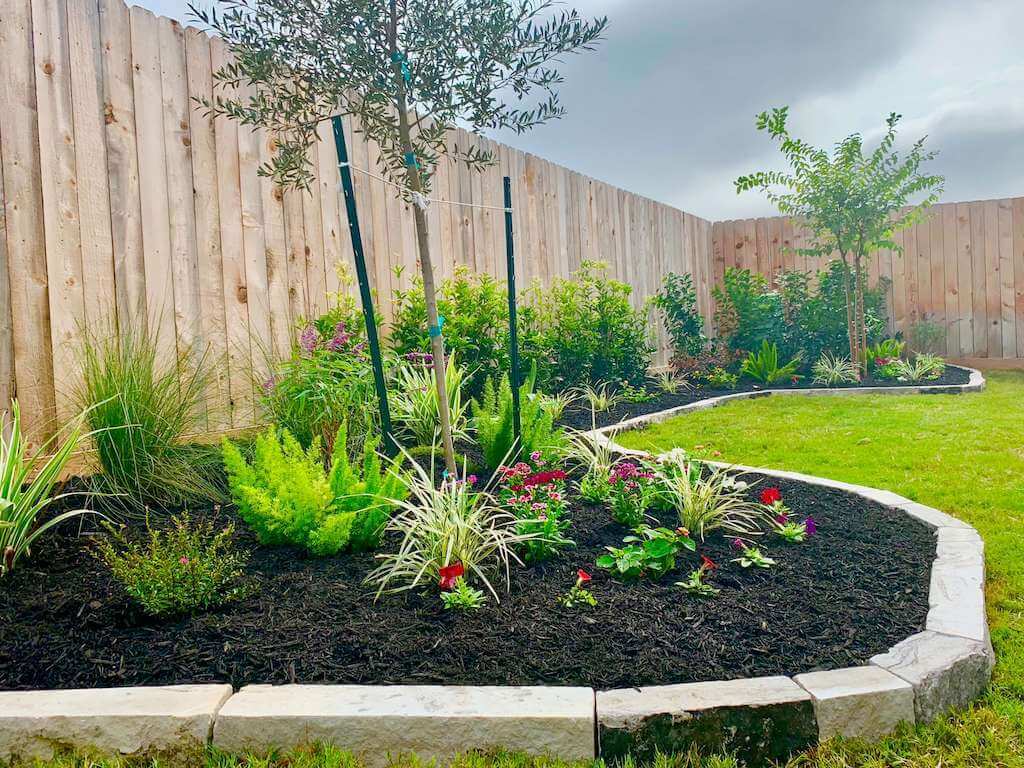 Mulch spreading in Plano