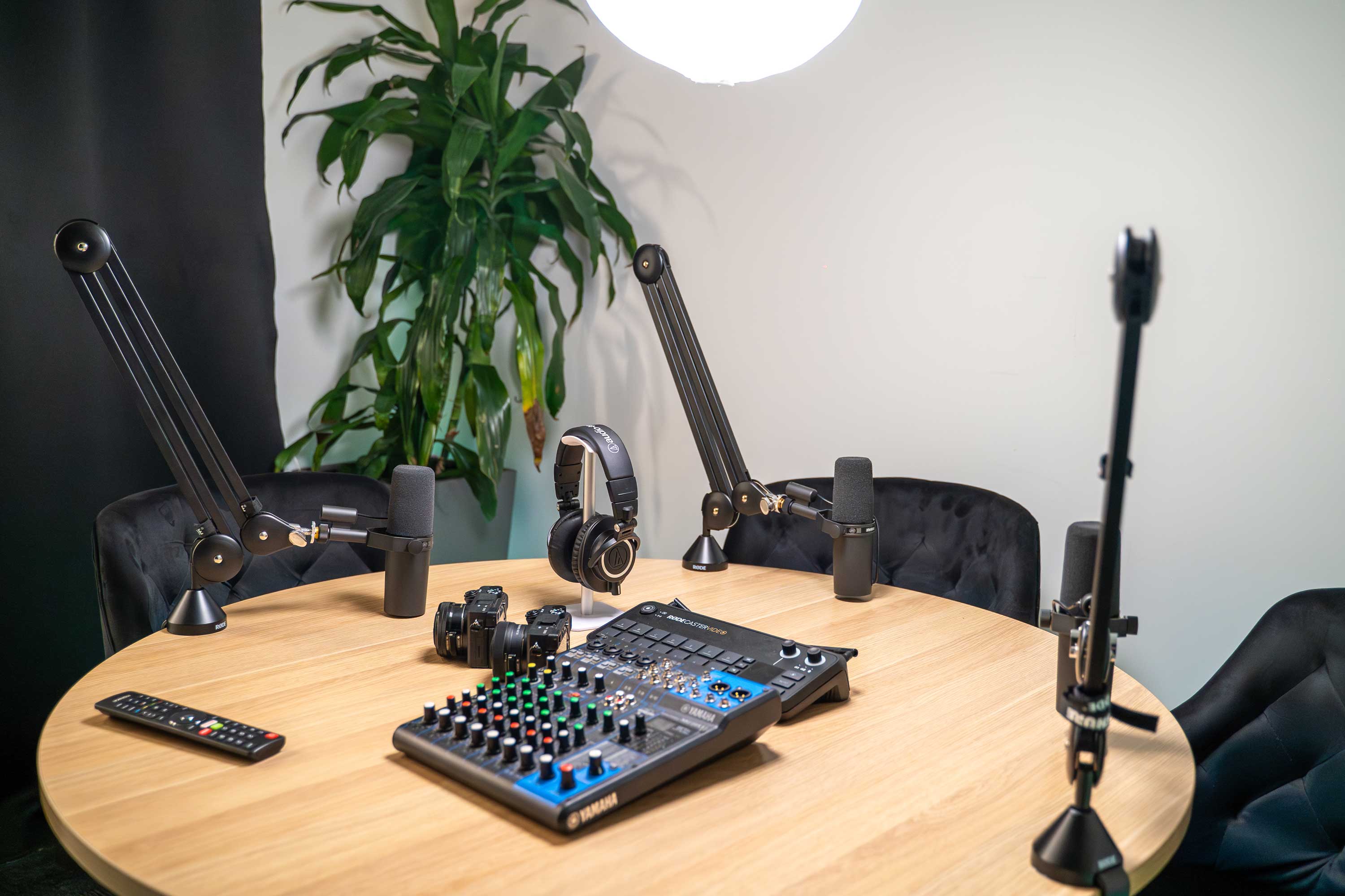 image of tech solutions demonstration (for a hr tech)