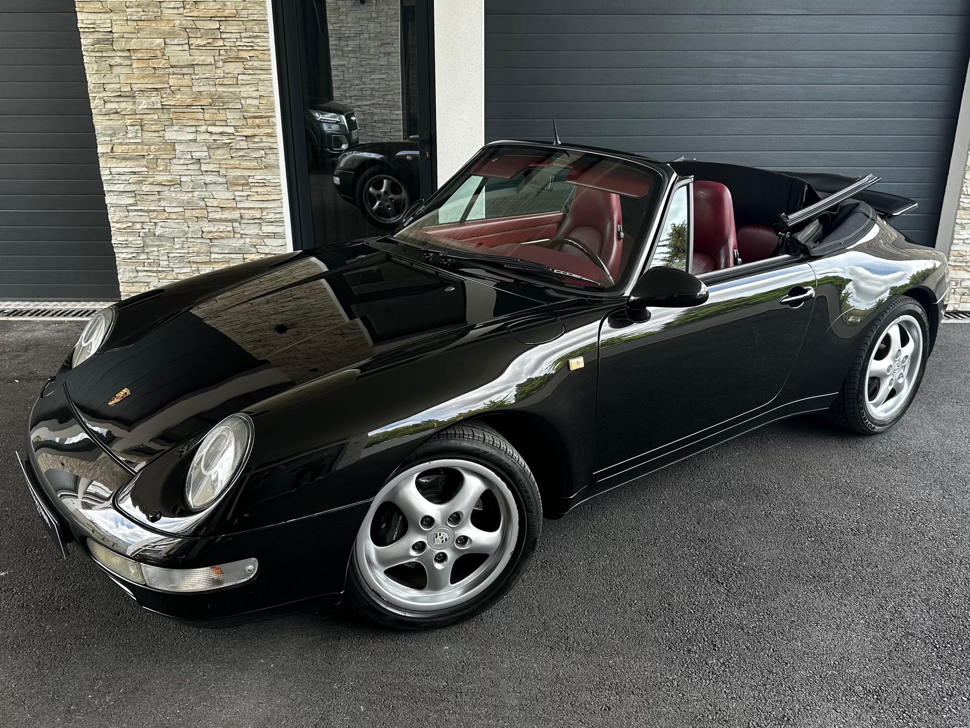 Porsche 911 Type 993 Cabriolet
