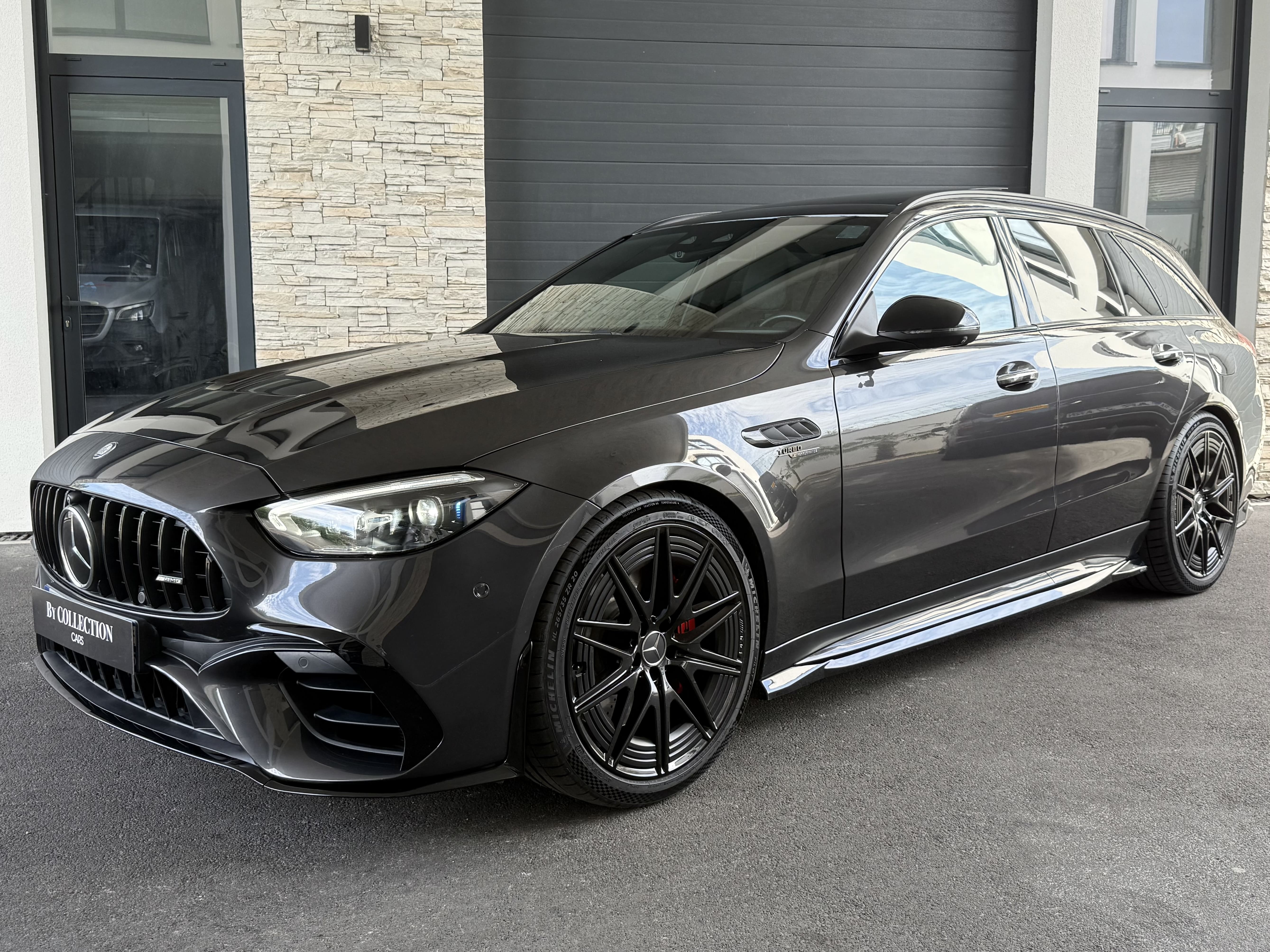 MERCEDES C63SE PERFORMANCE MANHART CRE700