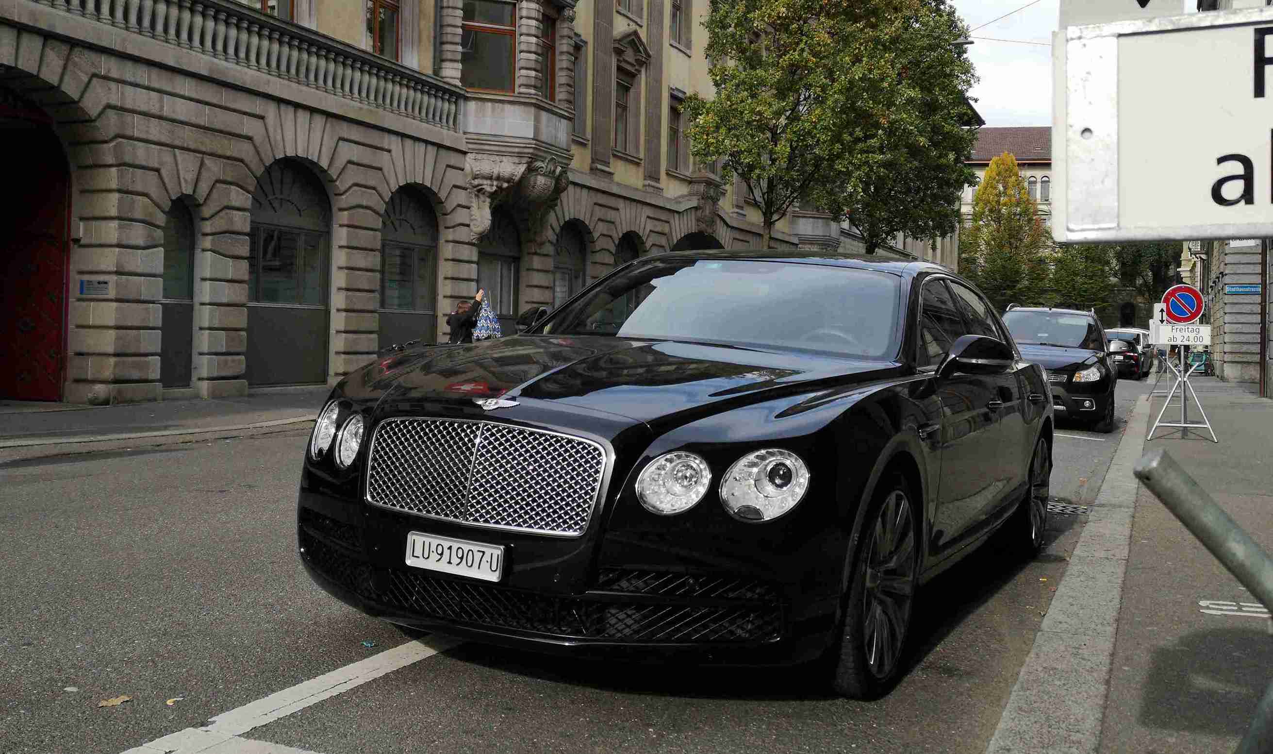Bentley Flying Supr