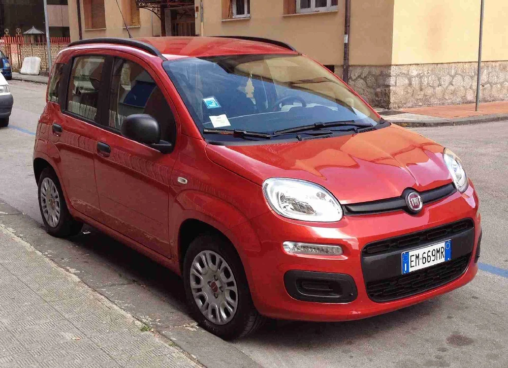 Een nette Fiat Panda klaar voor verkoop via AutoInkoopSpecialist.nl.