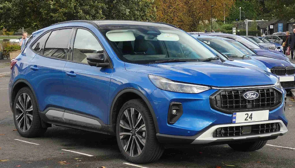 Een nette Ford Kuga die eenvoudig te verkopen is via AutoInkoopSpecialist.nl.