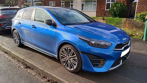 Een Kia Ceed die klaarziet voor verkoop bij AutoInkoopSpecialist.