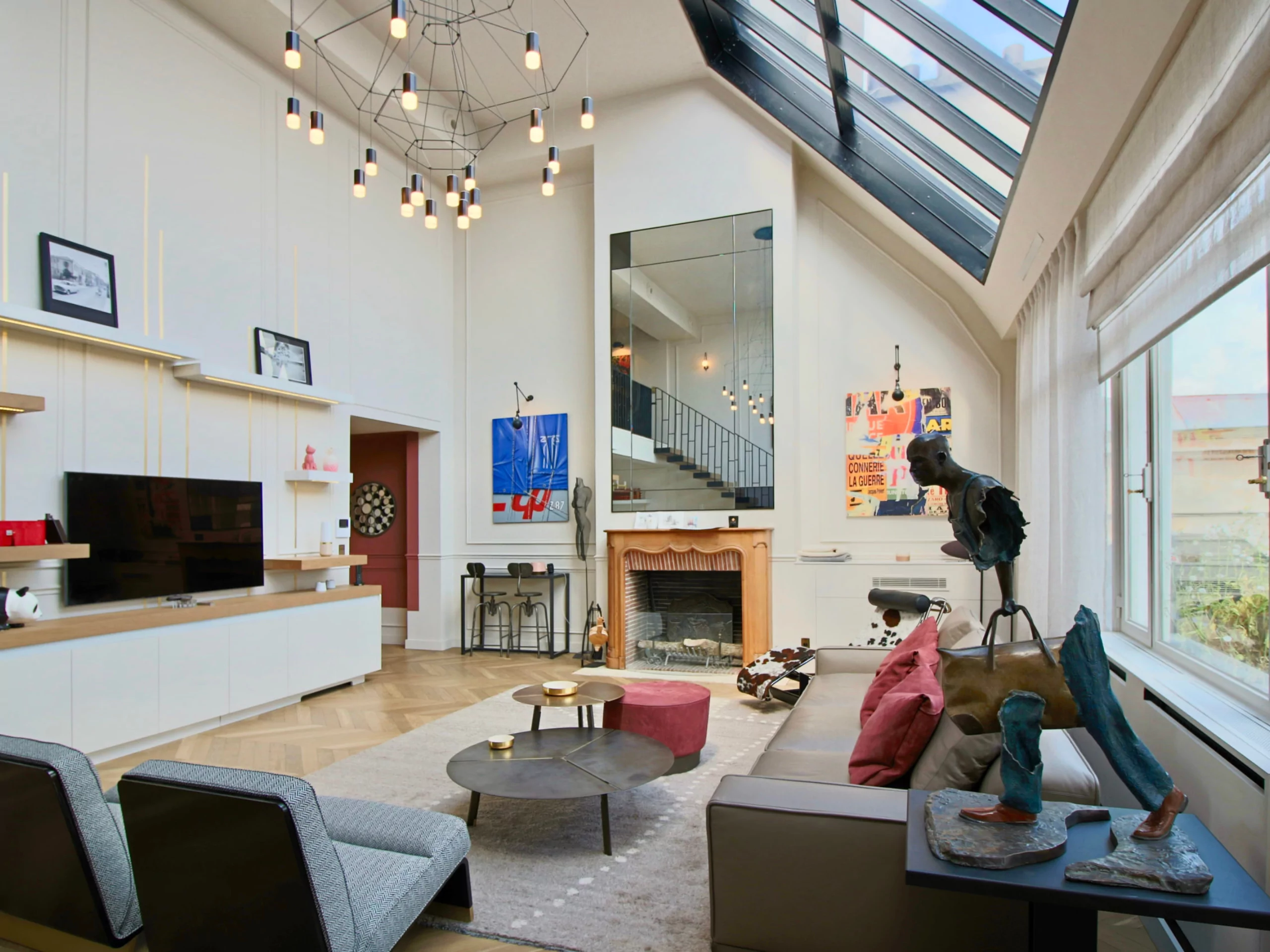 Aménagement intérieur – Salon spacieux avec verrière et canapé modulable – Projet Lalo CTEG
