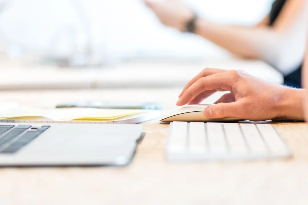 10 tips on how to sell a property as quickly as possible.