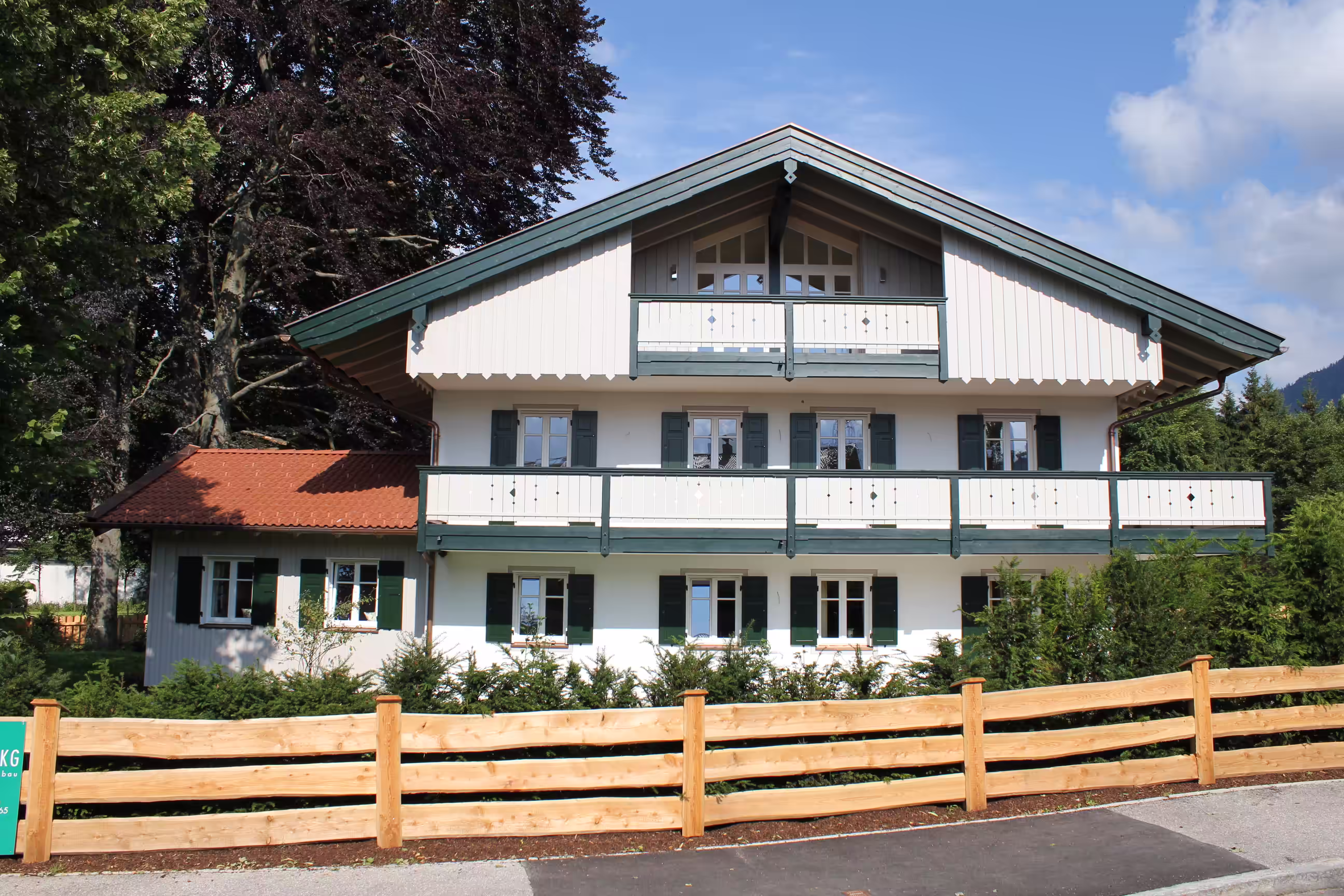 frontale Ansicht des Hause sin Rottach-Egern