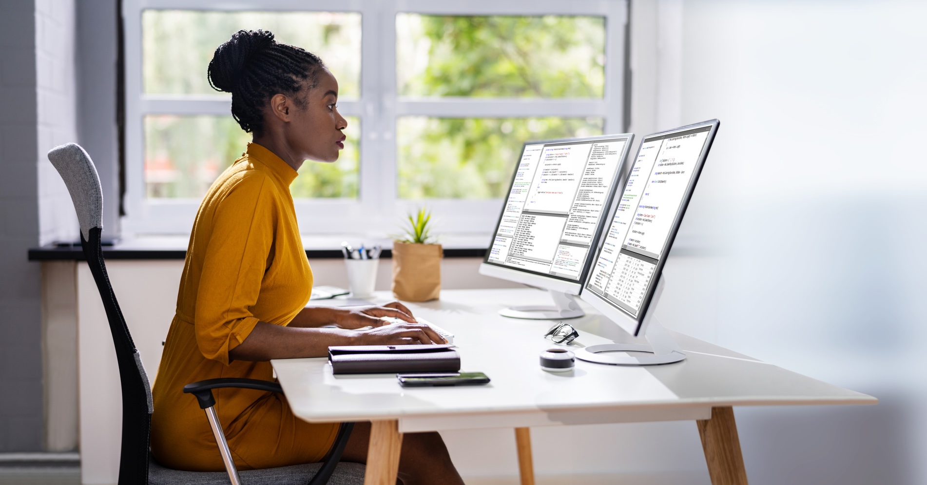 using computer to track shipping