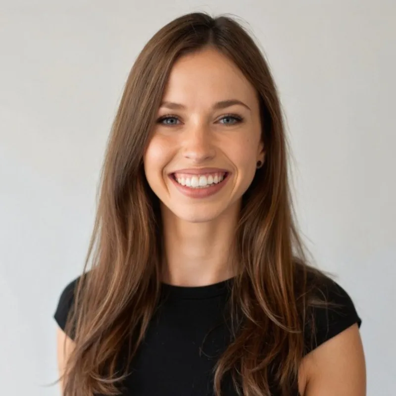 Headshot of Sydney Beukes