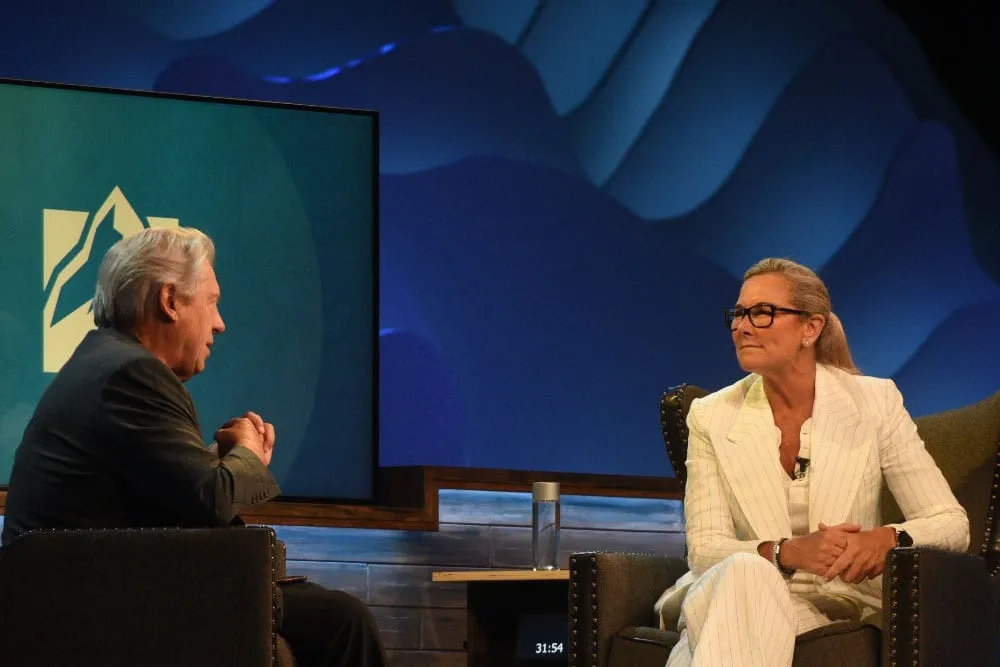 GLS18 Session Notes–Angela Ahrendts–One-on-One with John C. Maxwell