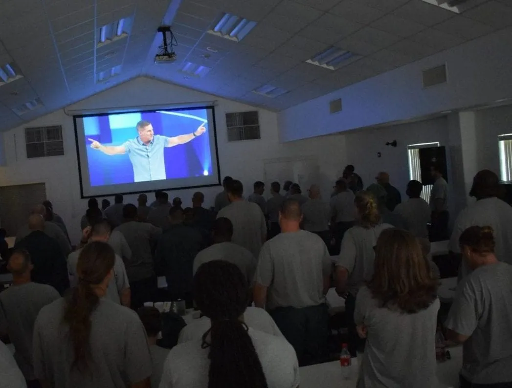 The GLS Equips Inmate to Serve Others in Prison
