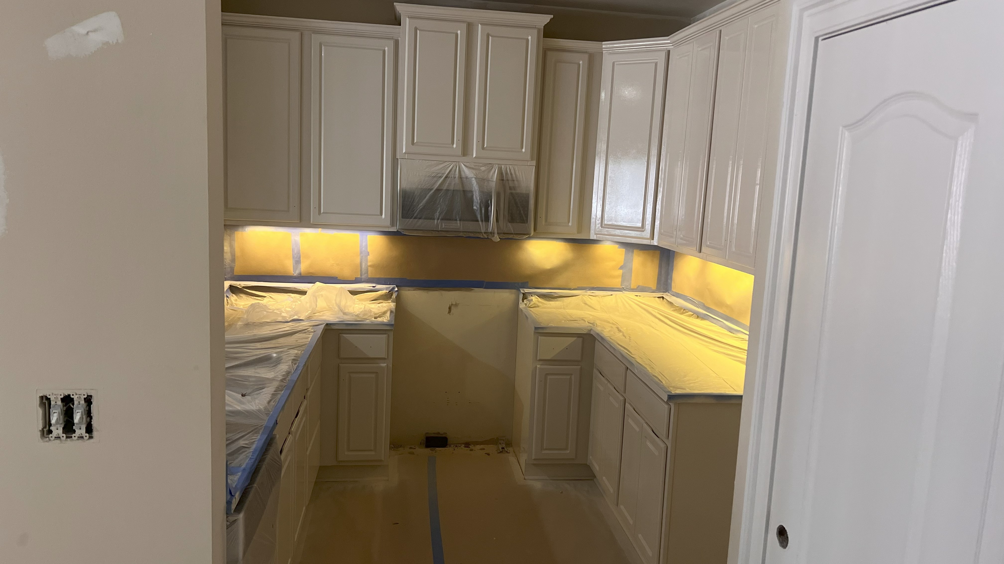 image of restaurant kitchen (for a mexican restaurant)