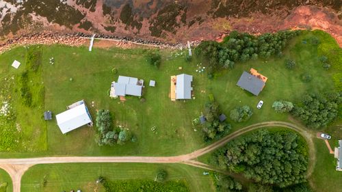 image of custom home building service