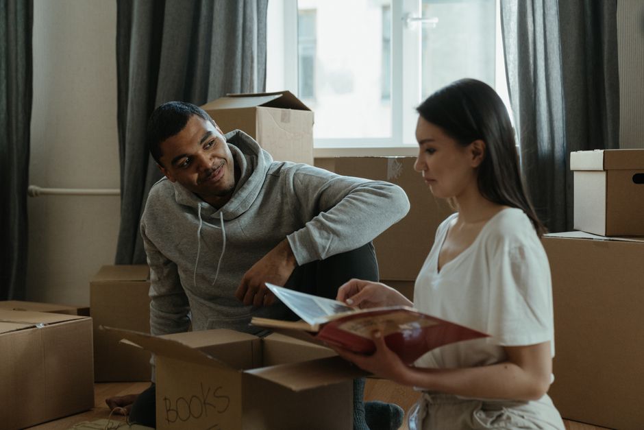 How to Move Into a New Home Without Living Out of Boxes for Weeks