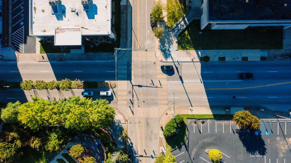 How to Move Across Town Without Wasting an Entire Weekend