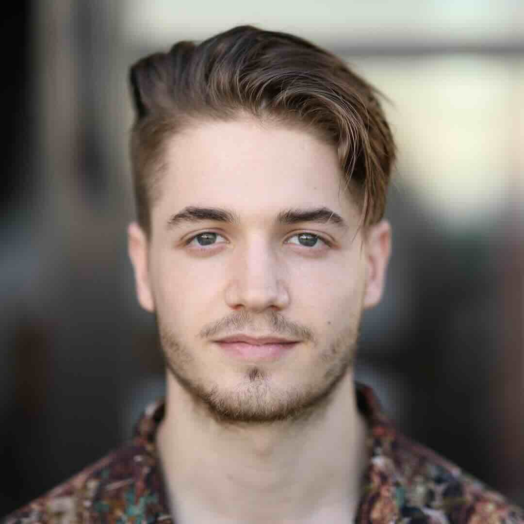 A headshot photo of Jason Edwards