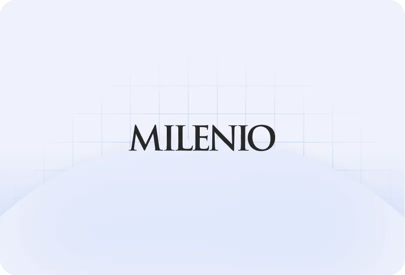 Texto negro 'MILENIO' sobre fondo claro con líneas de cuadrícula tenue.