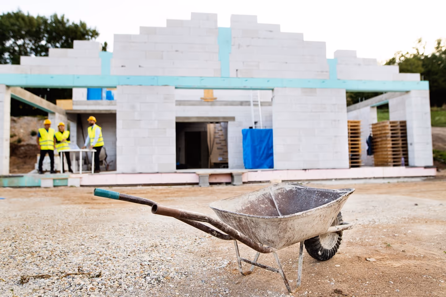 Photographie de la construction d'une maison.
