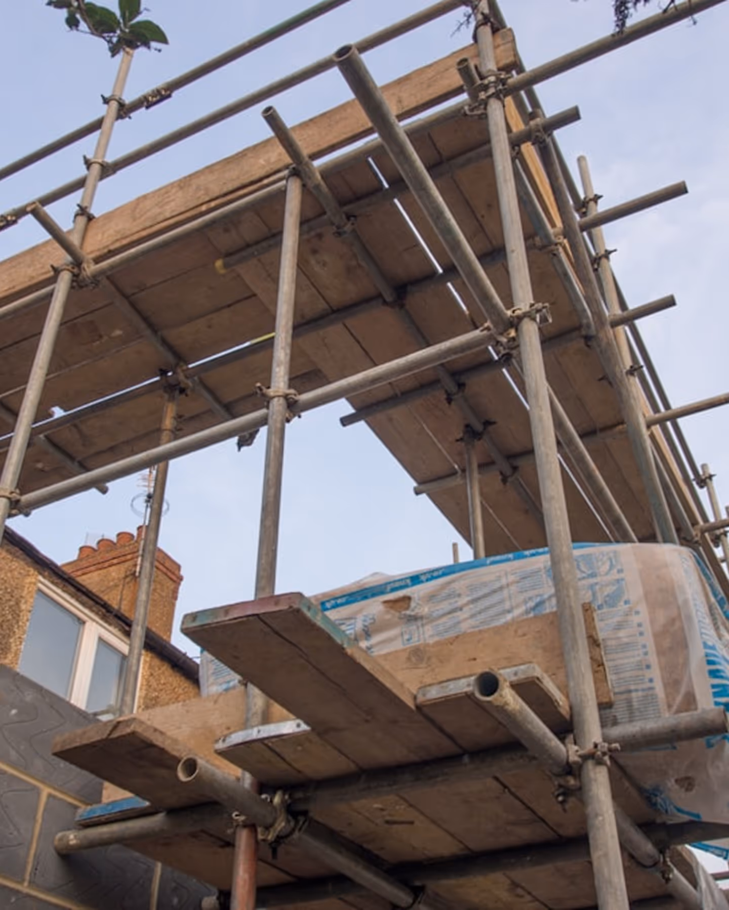 Photographie d'une construction de maison de zero