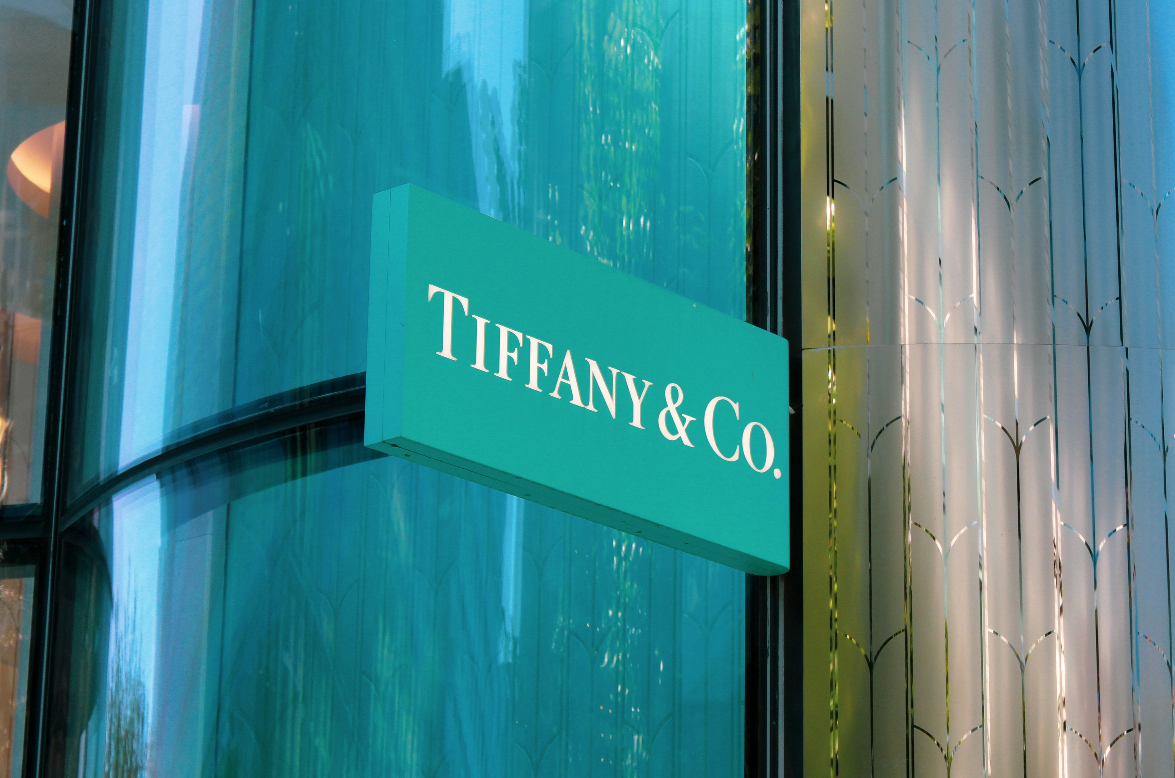 What drives jewelry houses into making perfume