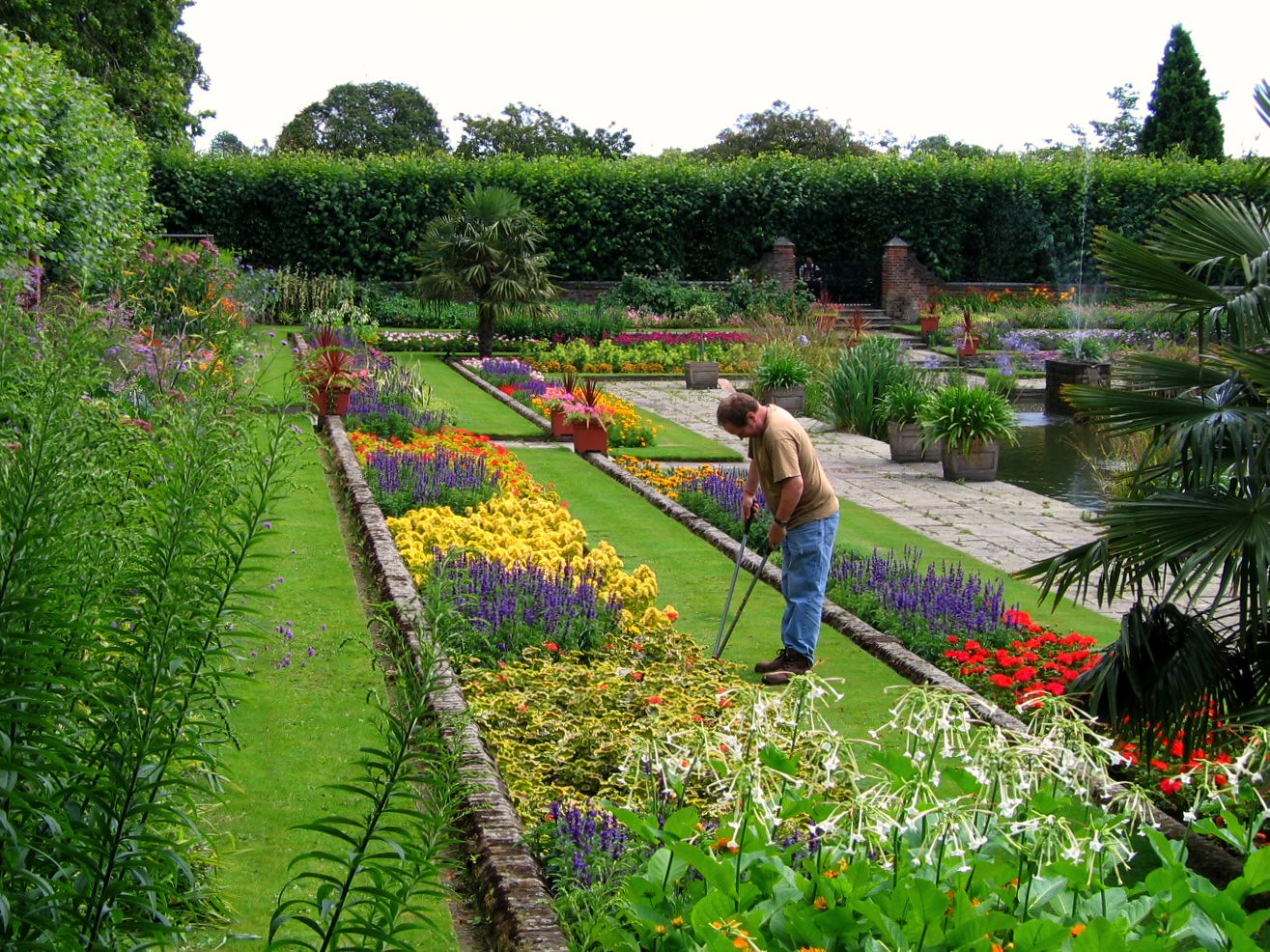 Princess Diana and the gardener who remembered what she loved