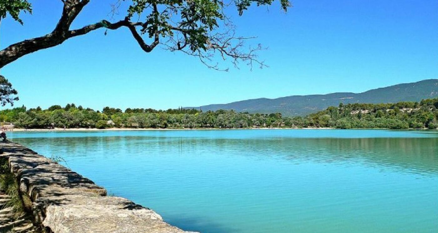 Lac de la Bonde : balade et baignade dans le Luberon Sud