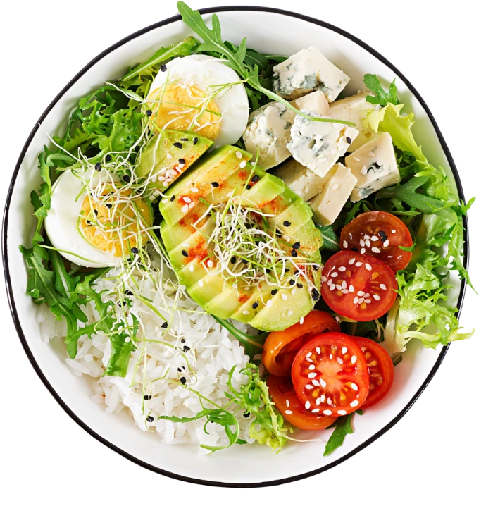 Tellergericht/Salat mit Eiern, Avocado und Tomaten.