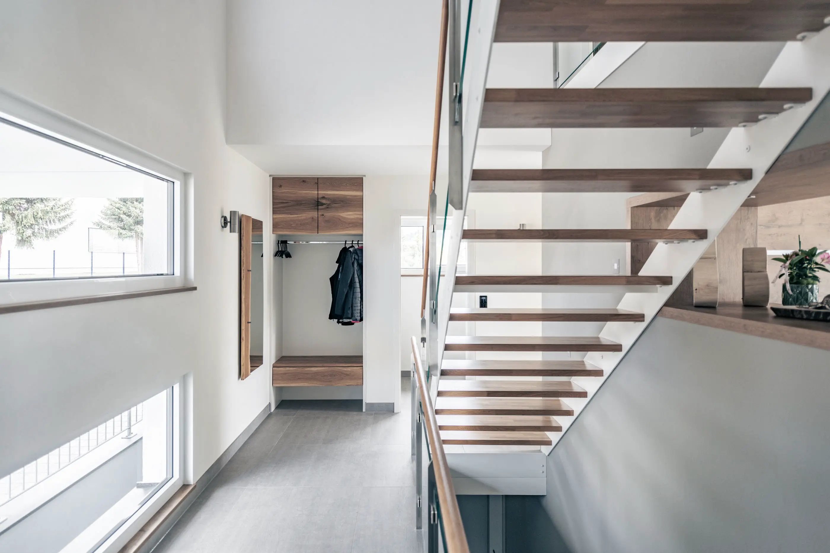 Treppe im Einfamilienhaus Authentic in Vöhringen, gebaut von Hauser Massivbau