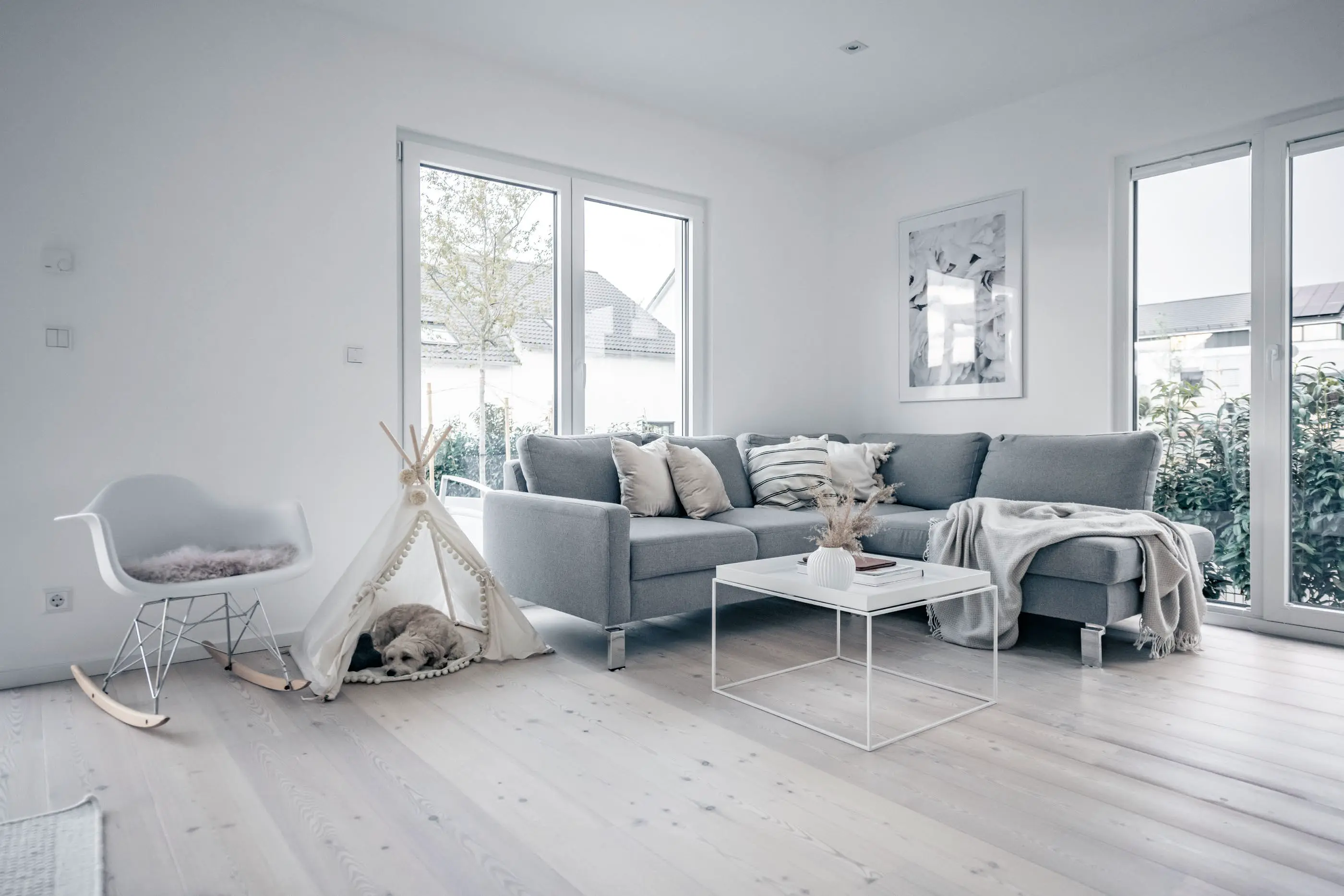 Wohnzimmer im Einfamilienhaus der Familie Lohner, gebaut von Hauser Massivbau 