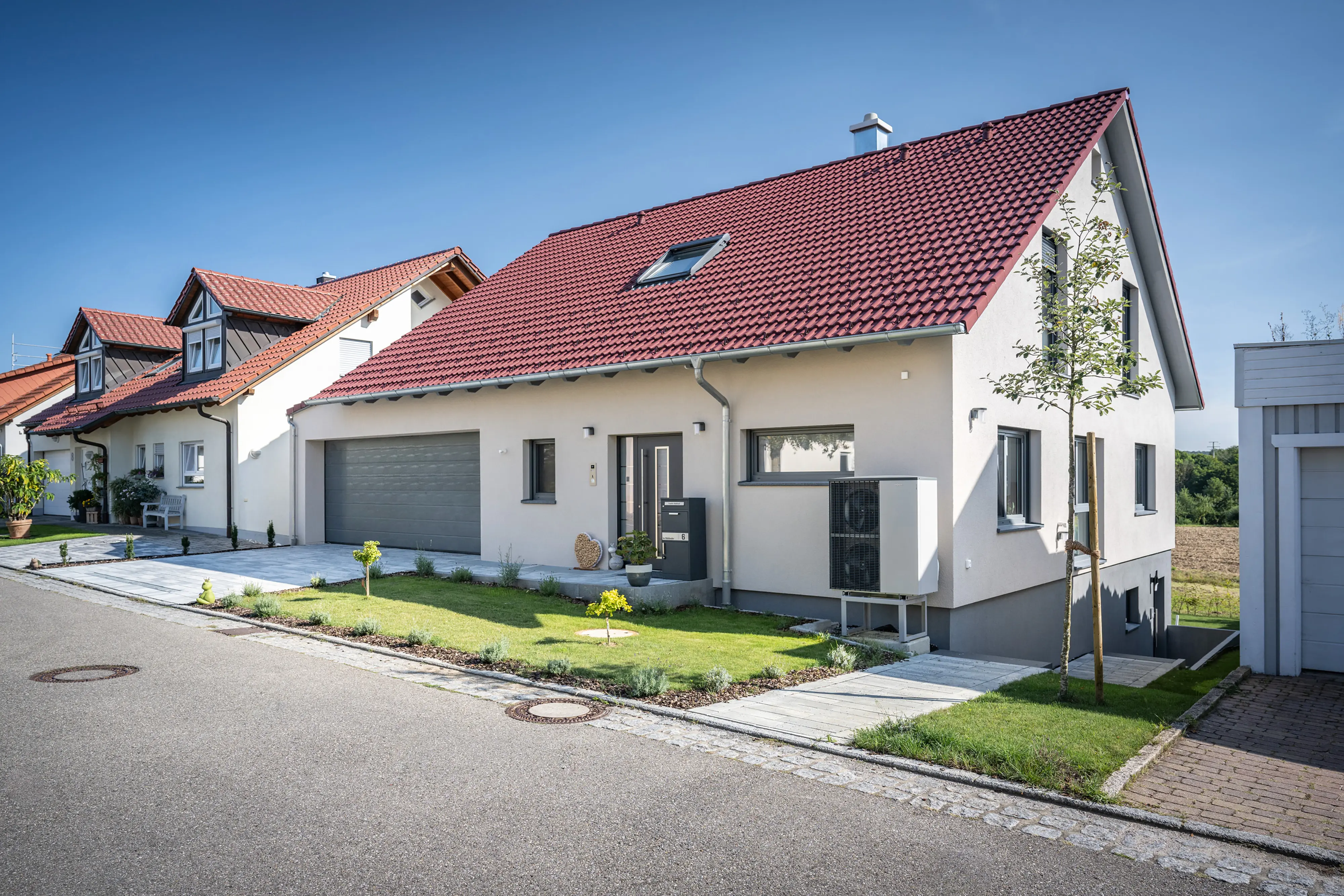 Aussenansicht vom Einfamilienhaus der Familie Hablitzel, gebaut von Hauser Massivbau